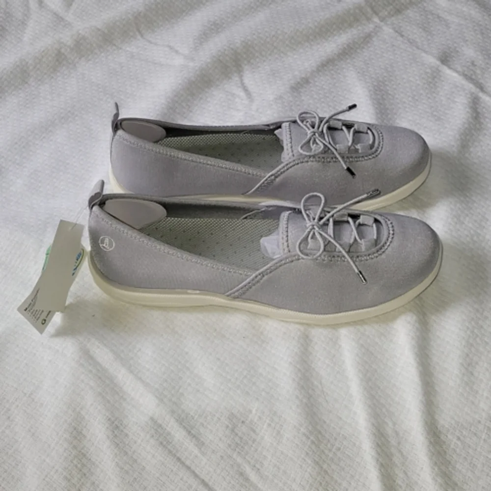 Lands' End Light Gray Water Shoes Slip-on Size 8B NWT